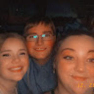 Meet your Posher, Alyson